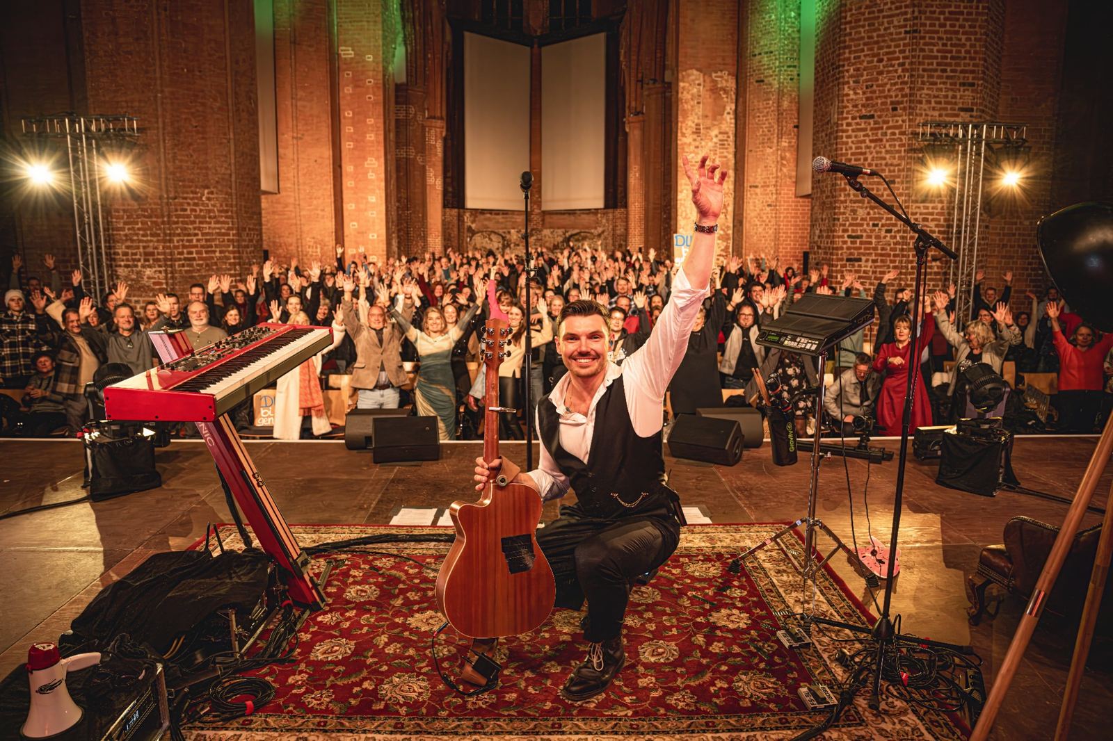 ÖXL Solo-Show in der St.-Georgen-Kirche mit Joey Kelly als Vor-Speaker 2025